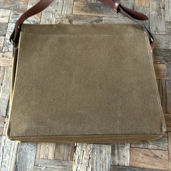 M&M Canvas Satchal Messenger Bag - Picture 7 of 10
